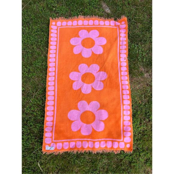 Vintage Cannon Daisy Bath Towel Flower Power Rare READ - Picture 2 of 6